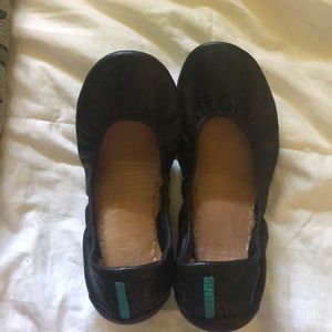 Like New Black Tieks